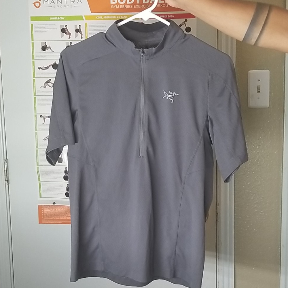 Arc'teryx Top